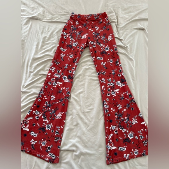 Shosho Red Floral Bell Bottom Pants – Size M - Picture 1 of 3